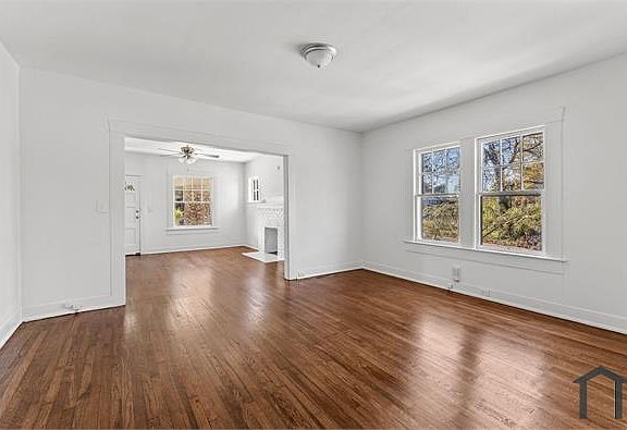 5th image of 446 Valley Rd