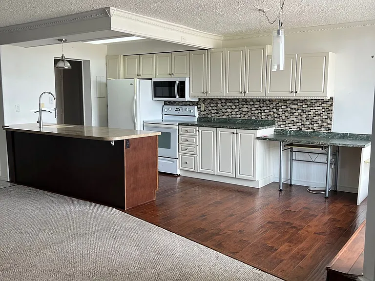 363 Colborne St #905 — Photo 10