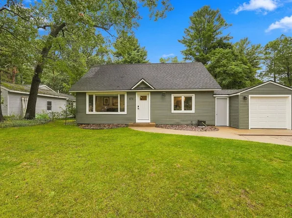 873 Indian Trail Blvd, Traverse City, MI 49686