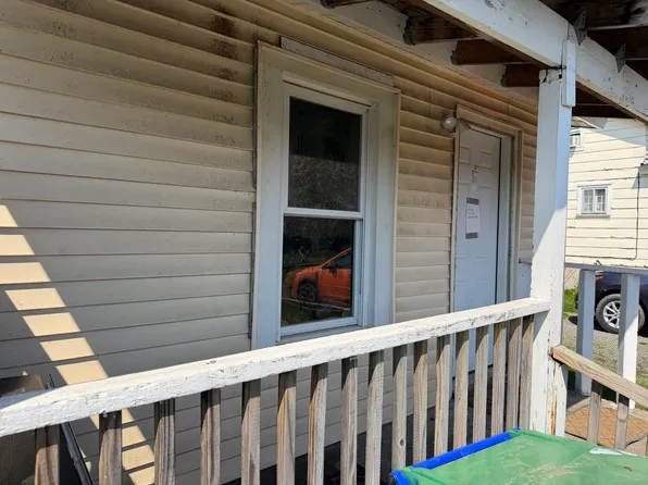 141 S Clinton St, Albion, NY 14411