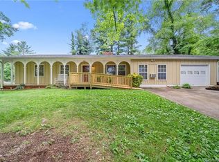 32 Southwicke Dr, Arden, NC 28704