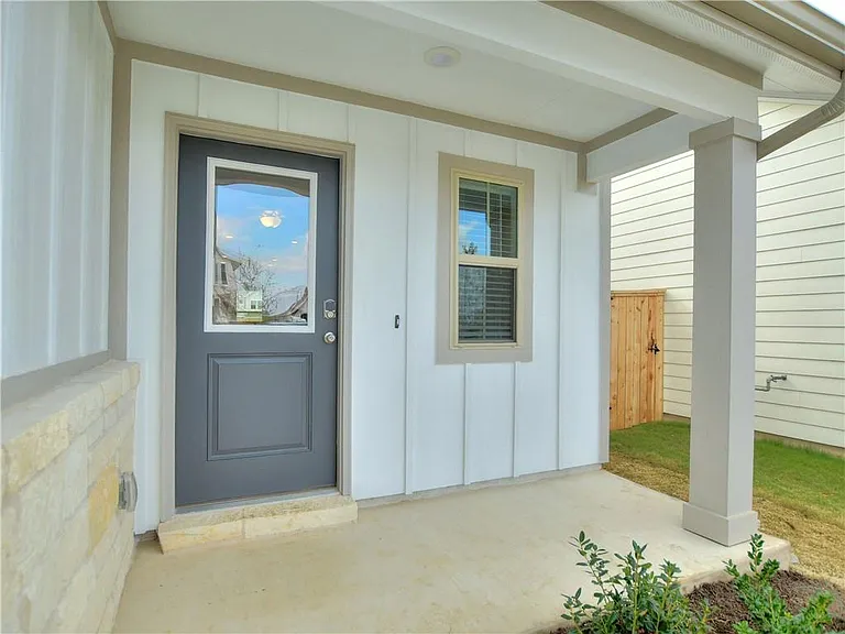 8205 Cottage Rose Dr — Photo 31