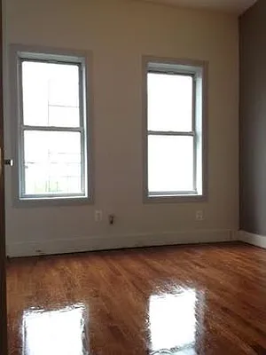 Rented by Full Time Management | media 23