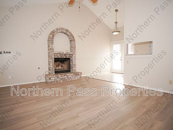 4th image of 10661 Obsidian St