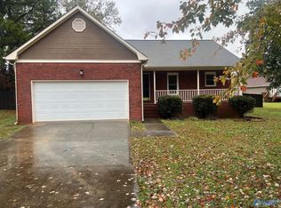 111 Cepha Dr, Hazel Green, AL 35750