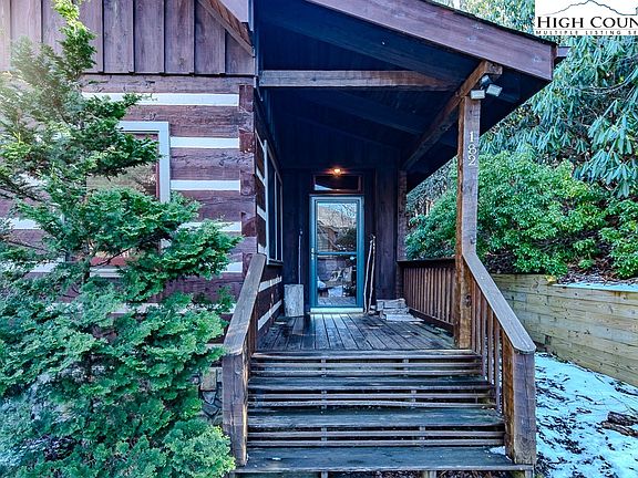 4th image of 182 Streamside Lane