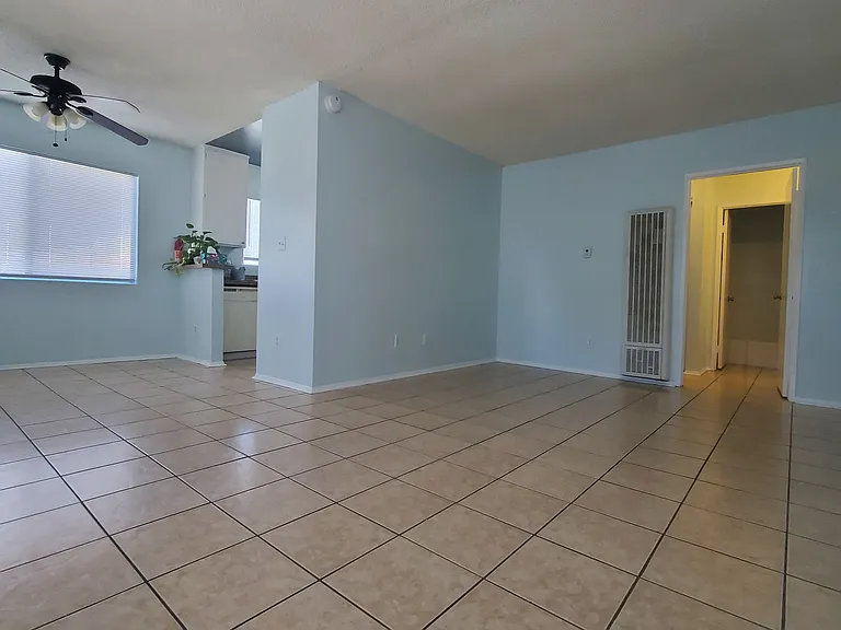 17900 Sherman Way #418 — Photo 7