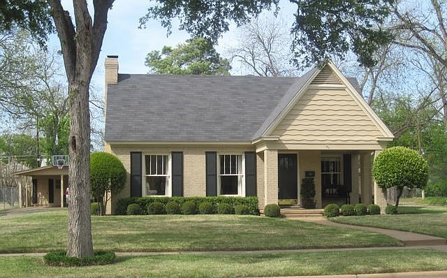 1st image of 1800 Victory Ave