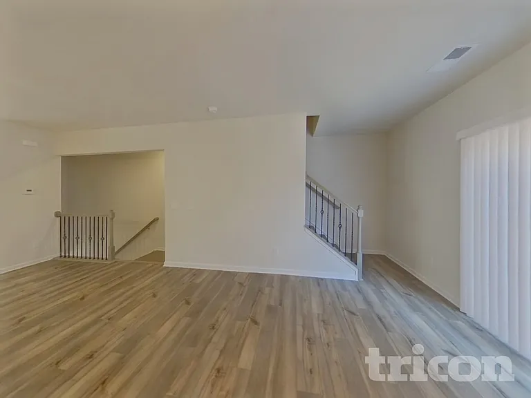 1108 Bandon Dr — Photo 3