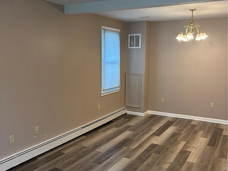 4414 Main St — Photo 17