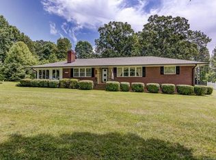 3068 Asbury Church Rd, Lincolnton, NC 28092