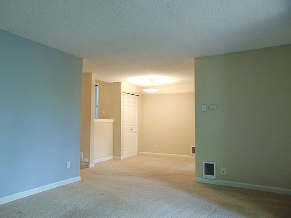 5th image of 4629 W Lake Sammamish Pkwy SE APT H204