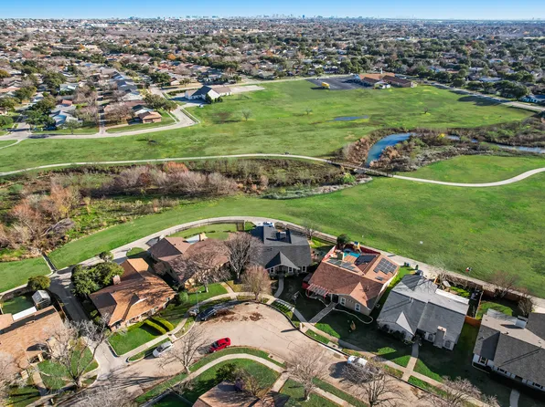 1954 Rambling Ridge Ln, Carrollton, TX 75007