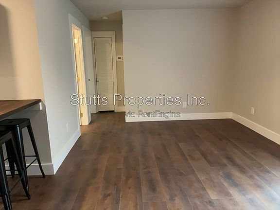4th image of 645 Rivermont Rd