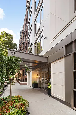 Rented by CORE | media 18