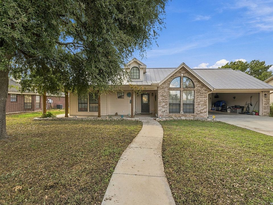 1st image of 2117 HACKBERRY DR