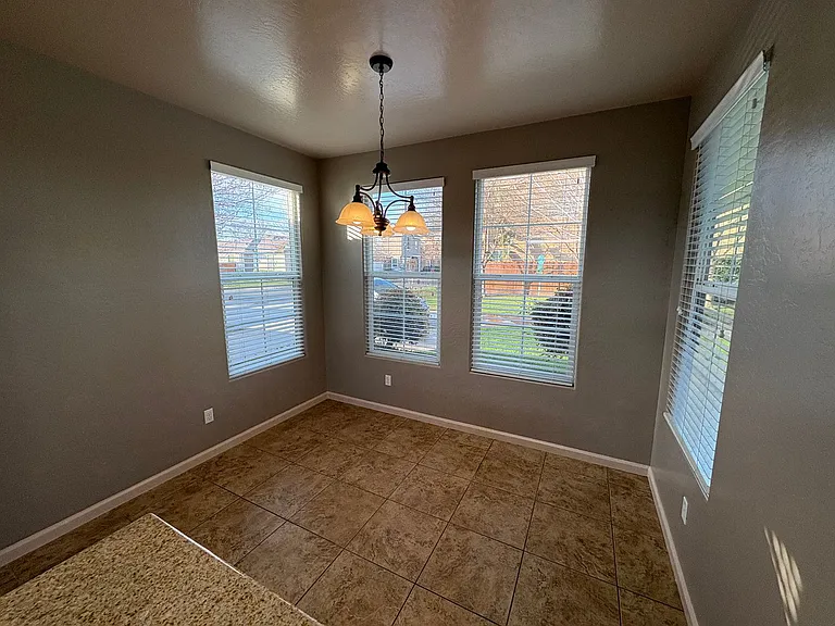 3310 N Tilden Ct — Photo 21