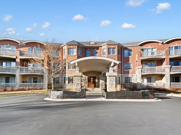 950 Augusta Way APT 313, Highland Park, IL 60035