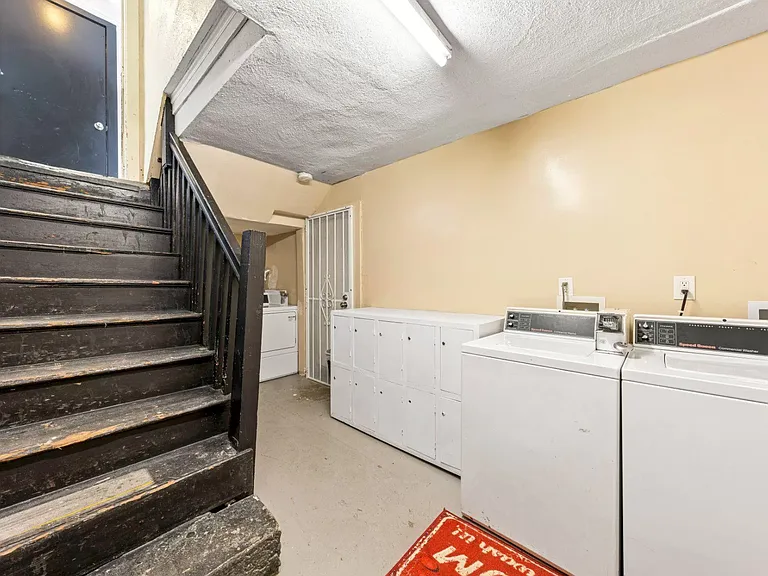 4440 Burns Ave #2 — Photo 13