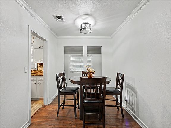 5th image of 5008 Gilbert Dr