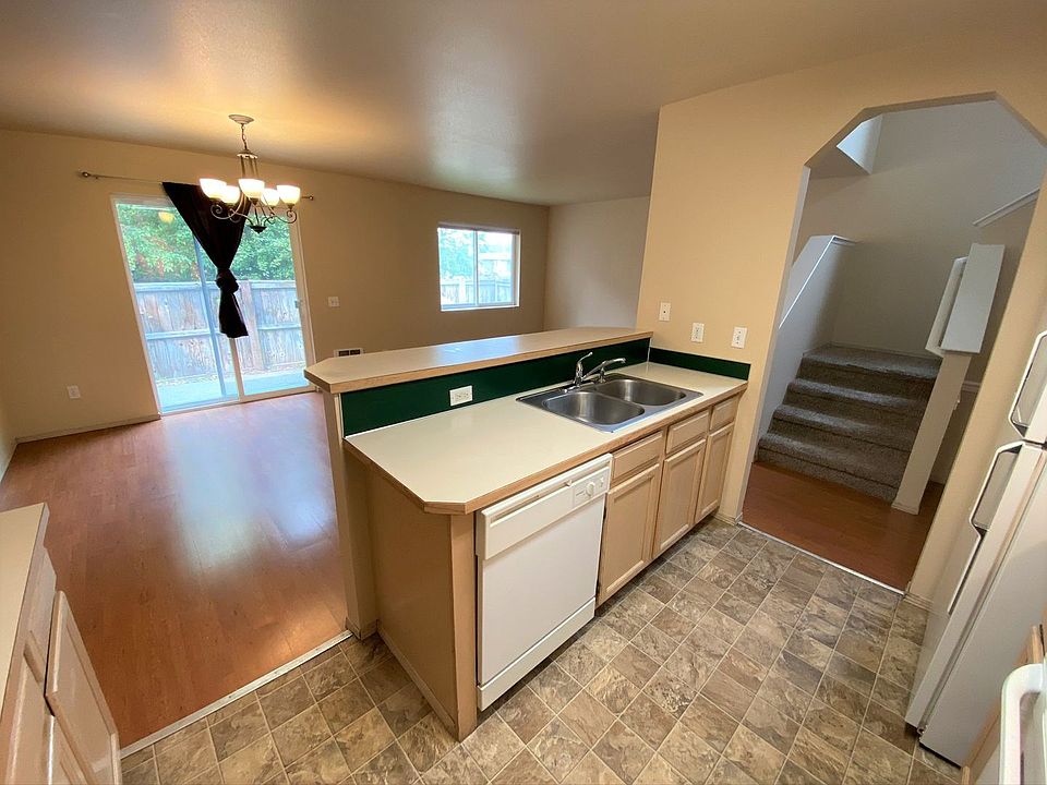 406 E Helena Ave. Apartment Rentals Ellensburg, WA Zillow