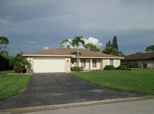 478 Cypress Way E, Naples, FL 34110