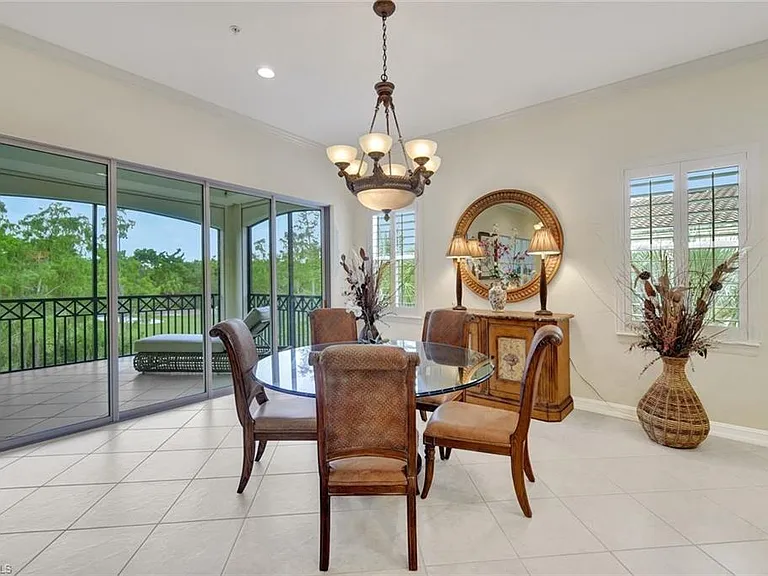 2830 Tiburon Blvd E #103 — Photo 11