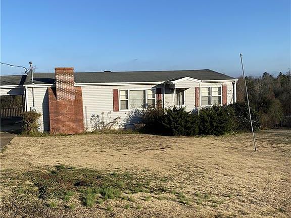 3rd image of 4109 Shaw Dr