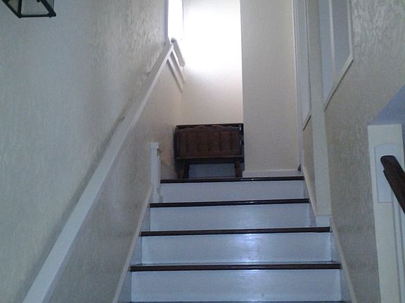 stairs to master bedroom