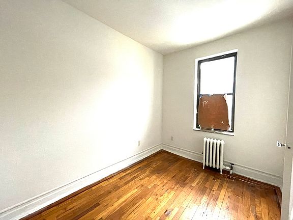 3rd image of 32-48 41st St #F1