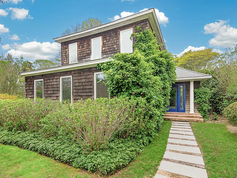 14 Barns Ln — Photo 2
