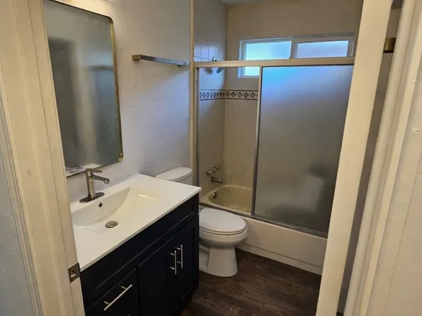 9527 Kelley Dr, Stockton, CA 95209