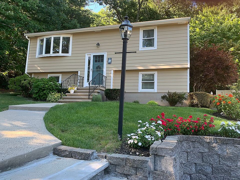 2nd image of 10 Larchwood St