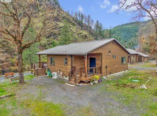 4696 Cow Creek Rd, Riddle, OR 97469