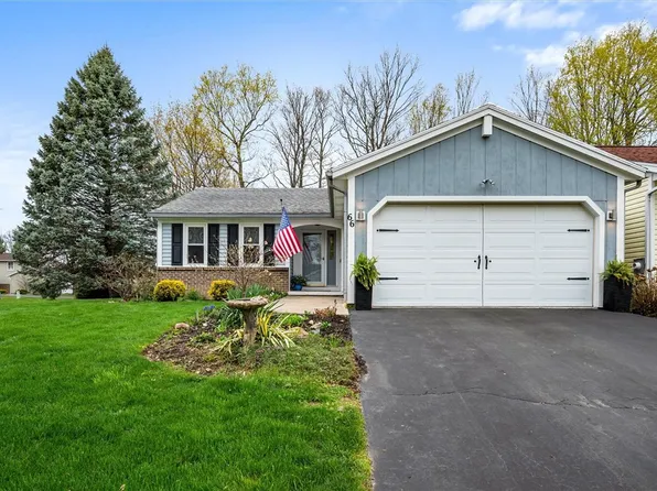 66 Westover Dr, Webster, NY 14580