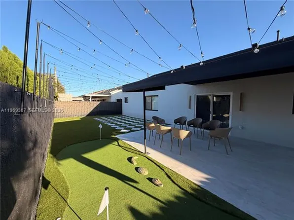 14617 SW 167th Ter, Miami, FL 33177