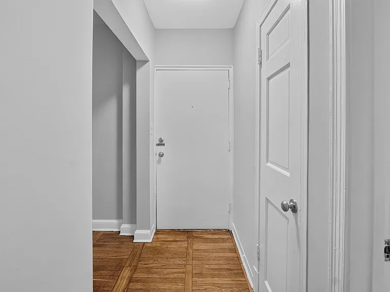 1447 Somerset Pl NW #205 — Photo 4