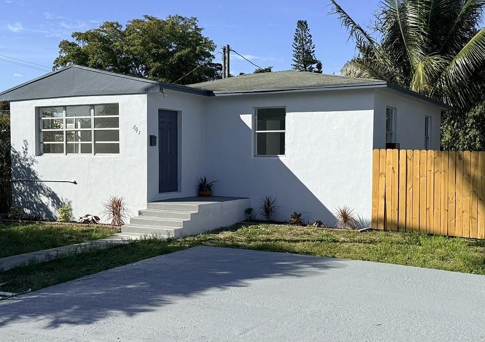 1st image of 2745 Funston Street