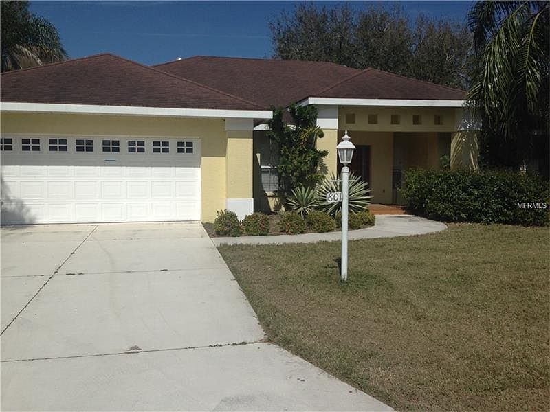 1st image of 801 Oak Pond Dr