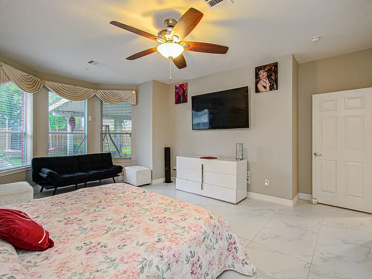 12427 Shadycrest Dr — Photo 23