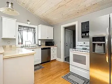 5016 SW 13th St — Photo 4
