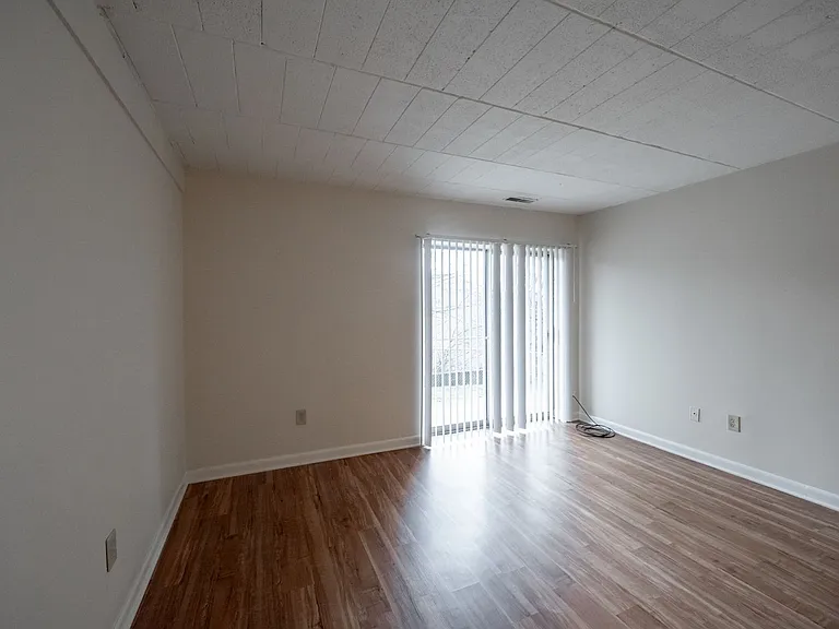 2527 Milligan Way — Photo 5