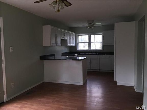 4th image of 750 Midland Ave