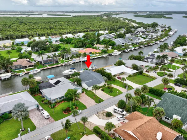 255 Bermuda Beach Drive, Hutchinson Island, FL 34949