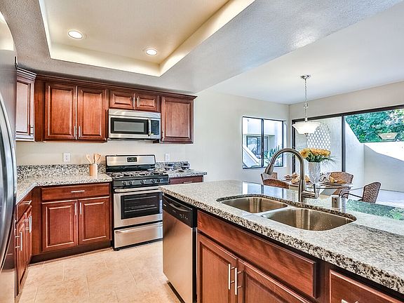 3rd image of 367 N Melrose Dr Unit C