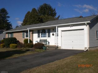 705 Charles Rd, Phillipsburg, NJ 08865