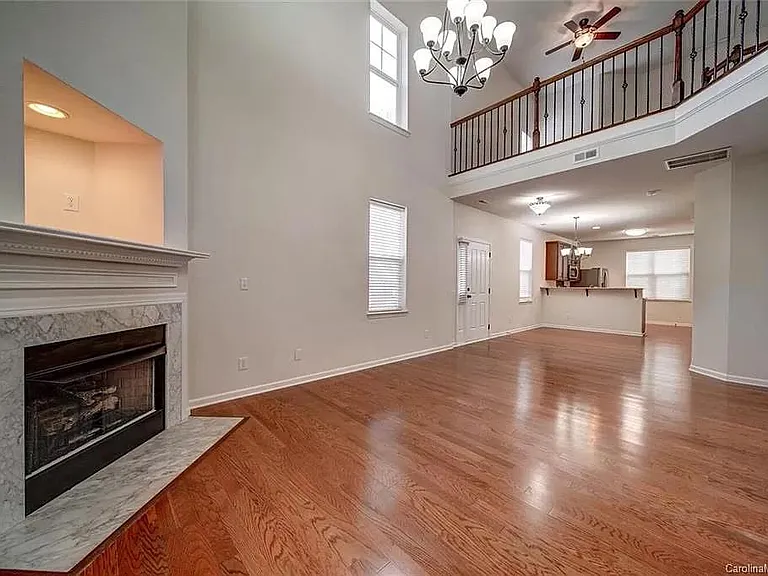 10947 Princeton Village Dr — Photo 8