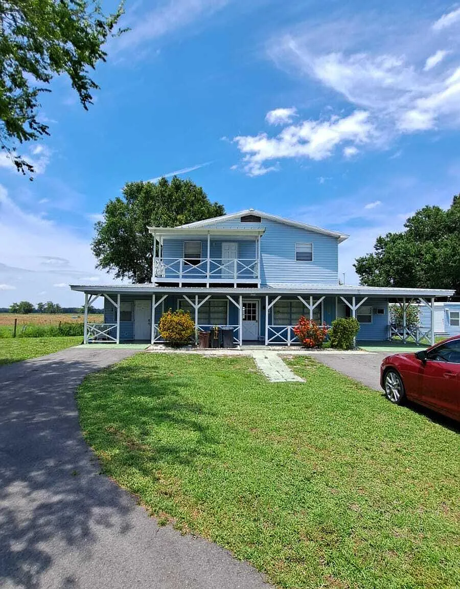 3 bed, 2.0 bath, 1620 sqft, $2,200 — Photo 4