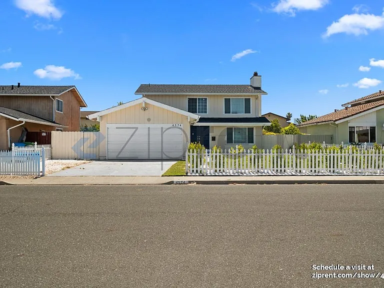 4574 Ellen Way — Photo 1
