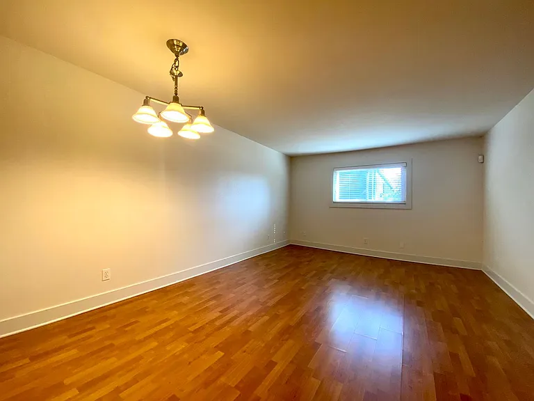 3815 Guadalupe St #207 — Photo 9